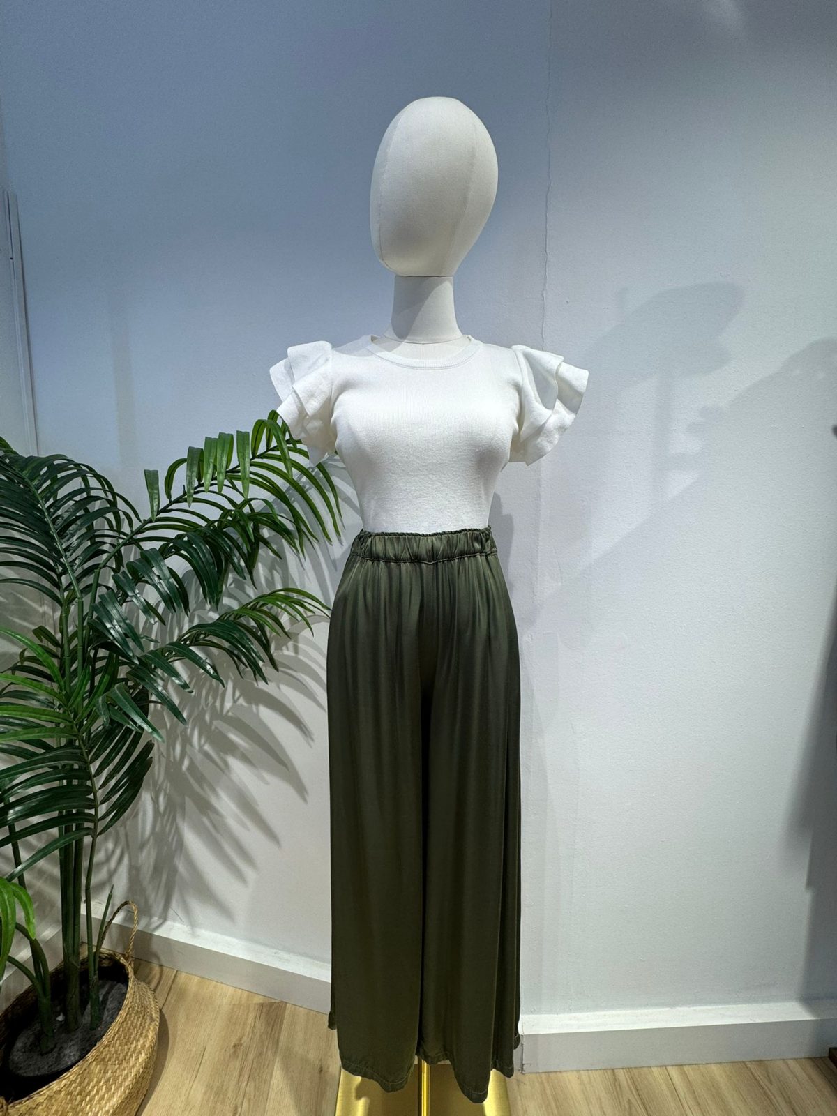 Pantalón satinado verde