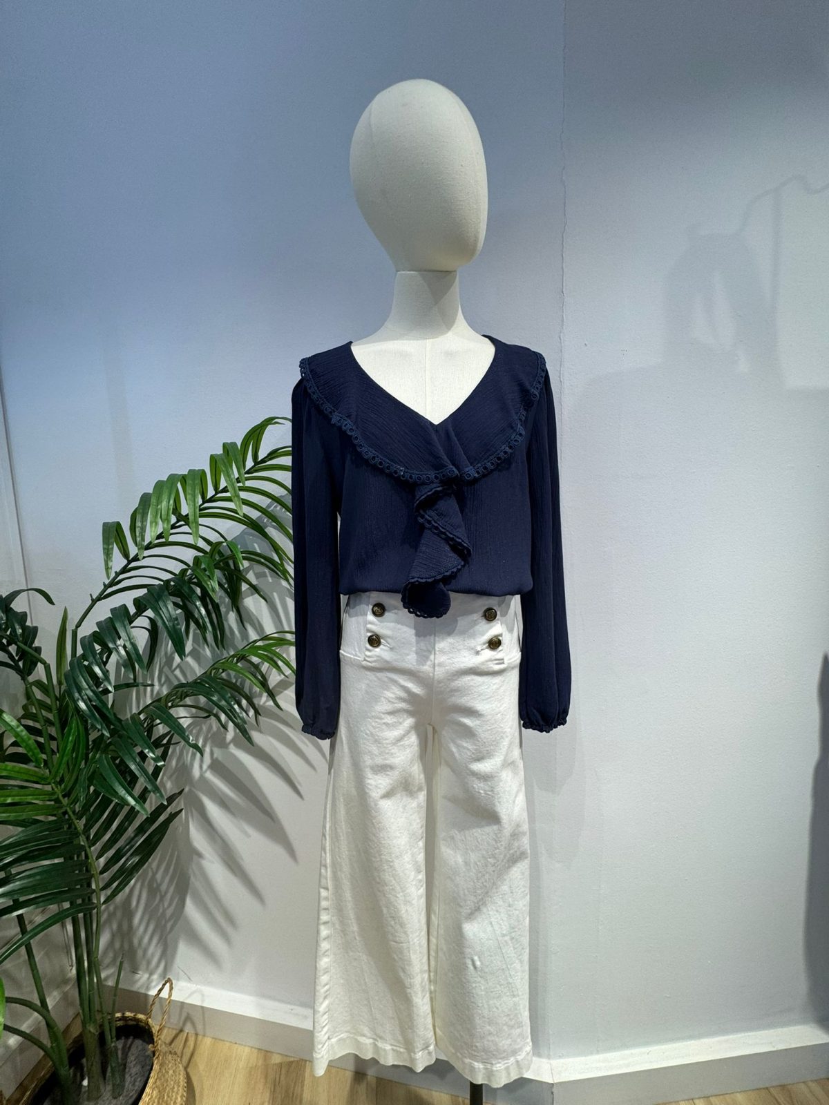 Blusa volante azul marino