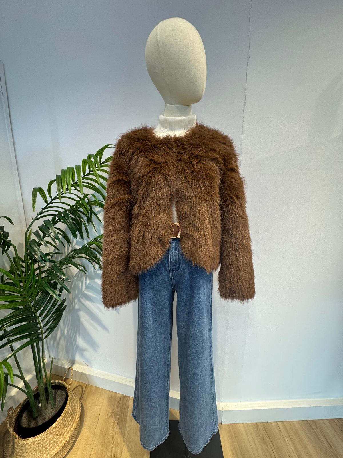 Chaqueta pelo marrón